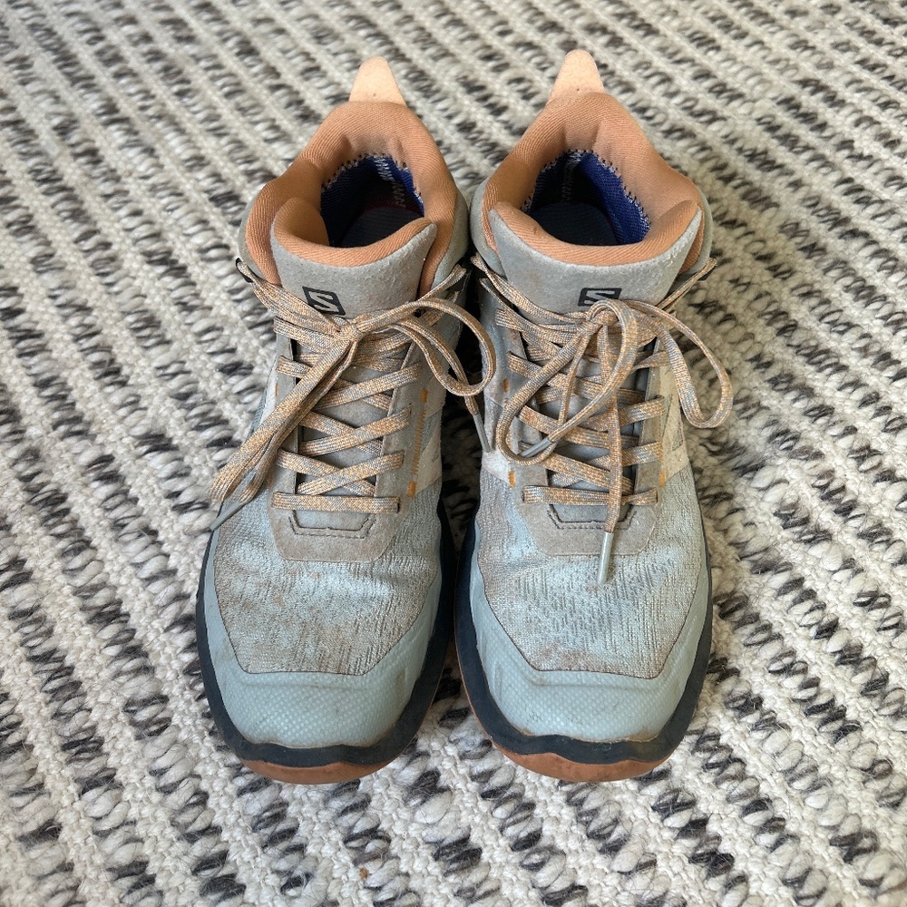 Salomon Women's Outpulse Mid GORE-TEX Hiking Boots, size 7.5